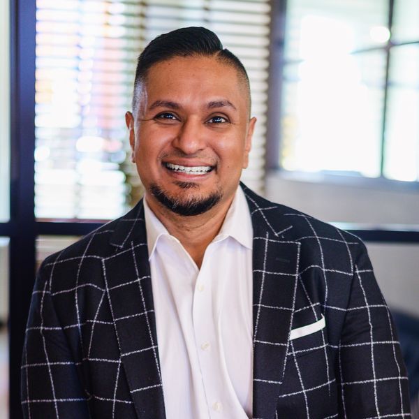 Kameel Moidean Koya, Associate
